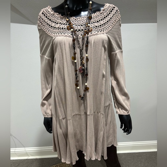 Umgee taupe open embroidered lace shoulder dress loose swing style runs big - Picture 1 of 11